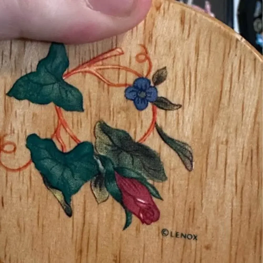 Lenox great wooden